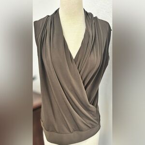 New York & Company Mocha Mousse Sleeveless Blouse Women’s Size Large